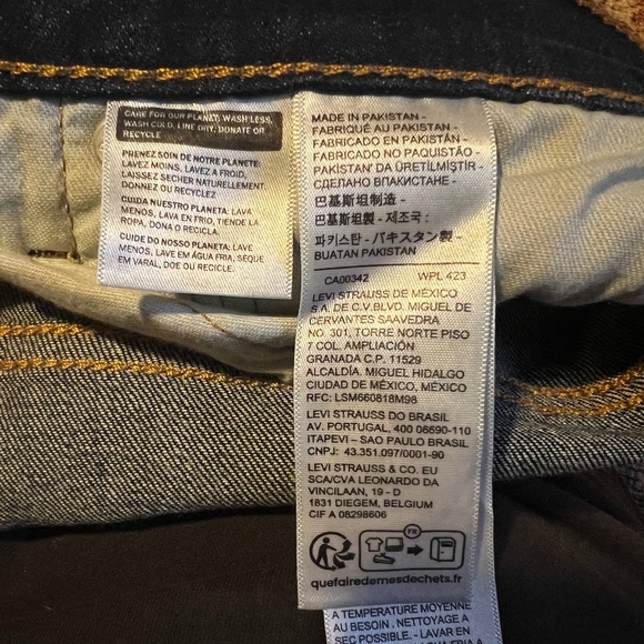 NWT Men's Levi Jeans 34x32 - Picture 7 of 9